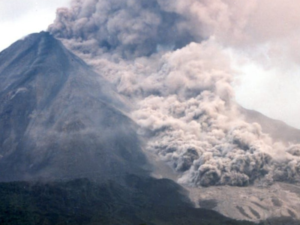 Arenal Volcano 90´s Ashes eruption