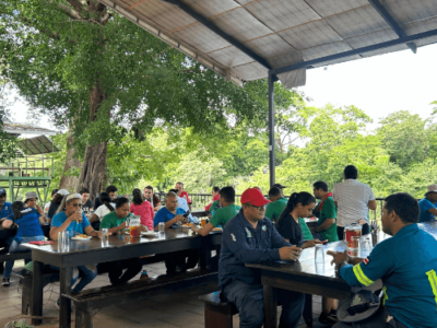 environmental volunteers bebedero