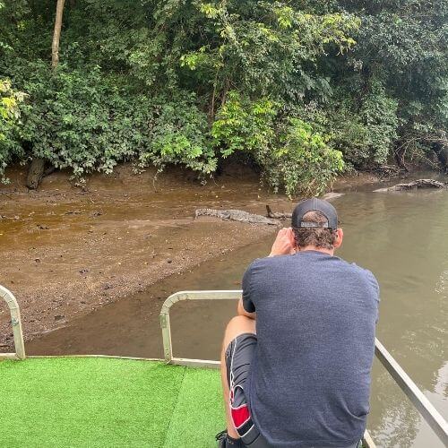flora fauna bebedero river