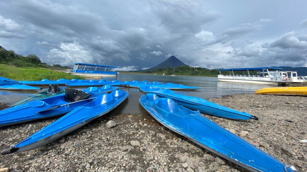Blue Pass Kayak Tour at Lake Arenal 4